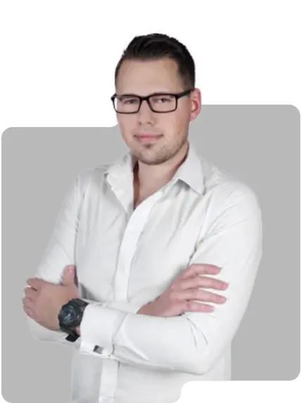 pracownik - Michał Krakus